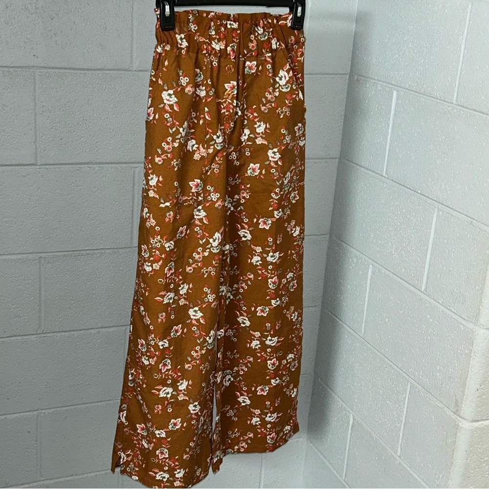 BOG Collection XS Floral Dress‎ Pants